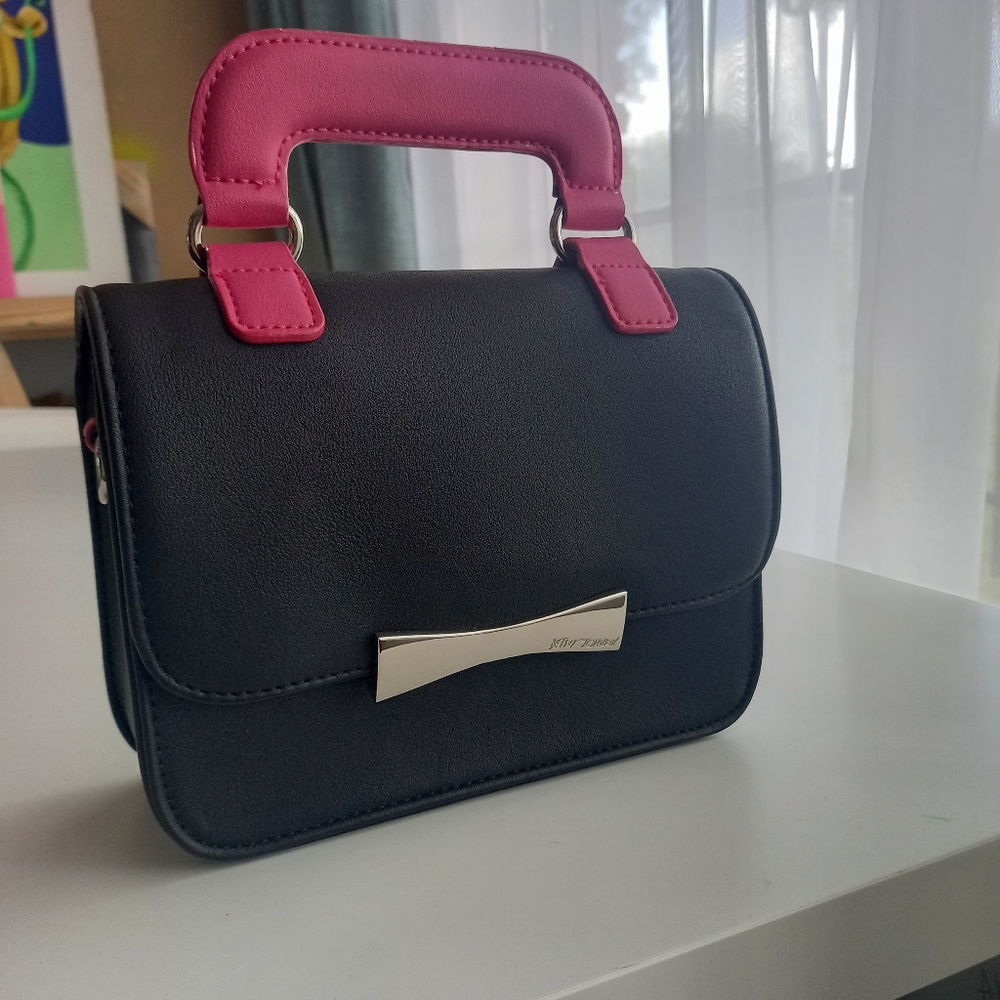 Betsey Johnson black/pink crossbody bag